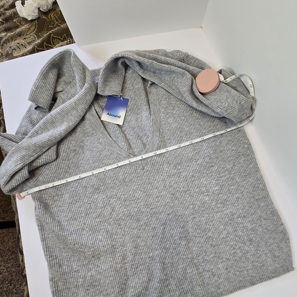 Abound Women's Gray Sweater Size XL NWT - Picture 7 of 8